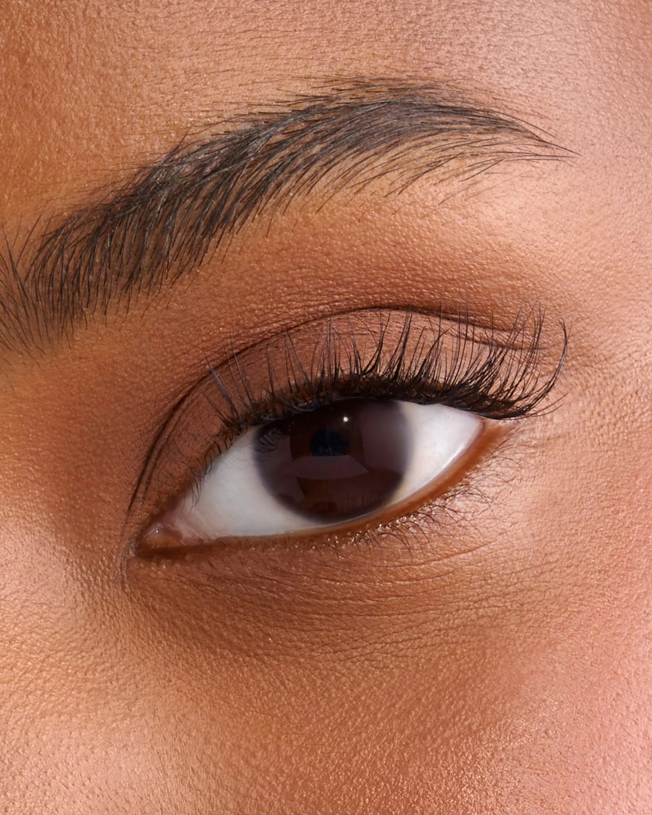 Soft & Wispy Velour-Xtensions™ Self-Stick Lash Clusters - Image 3